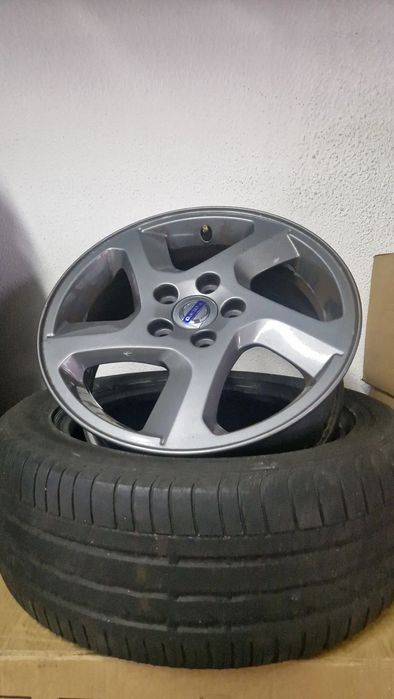 JANTES 16 ORIGINAIS VOLVO C30 (IMACULADAS) COM PNEUS USADOS