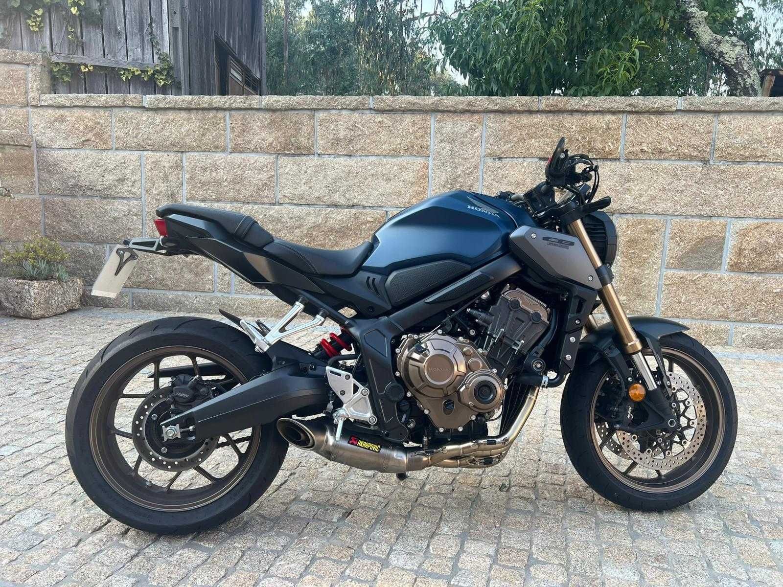 Honda CB650R full akrapovic