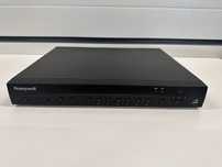 Rejestrator Sieciowy IP 16 Honeywell HEN16103 +Monitor 21” + Dysk 8TB