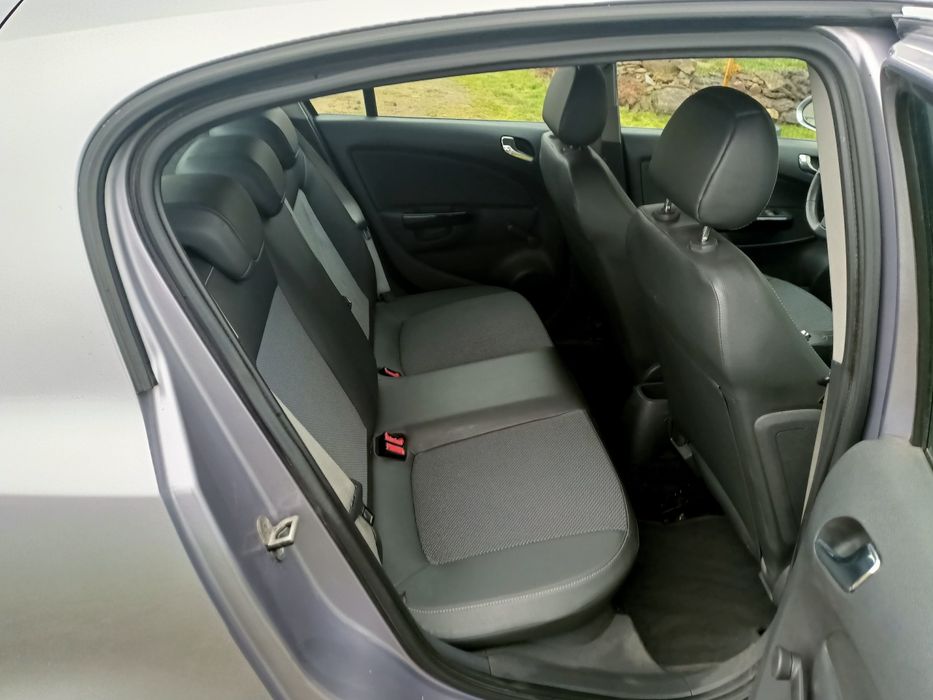 Opel Corsa  1.4 benzyna sprowadzony/opłacony