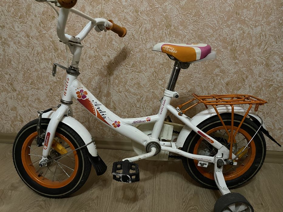 Дитячий велосипед