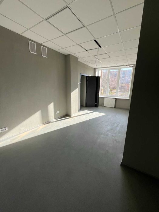 Оренда нового офісу на два кабінета.