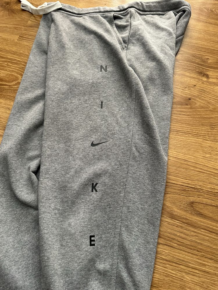 Спортивні штани Nike big logo/ Базові штани nike logo (drill, fleece)