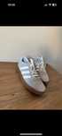 Zamszowe buty sportowe
