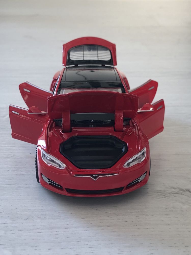 [EM STOCK] Tesla model S miniatura 1:32 (15cm)