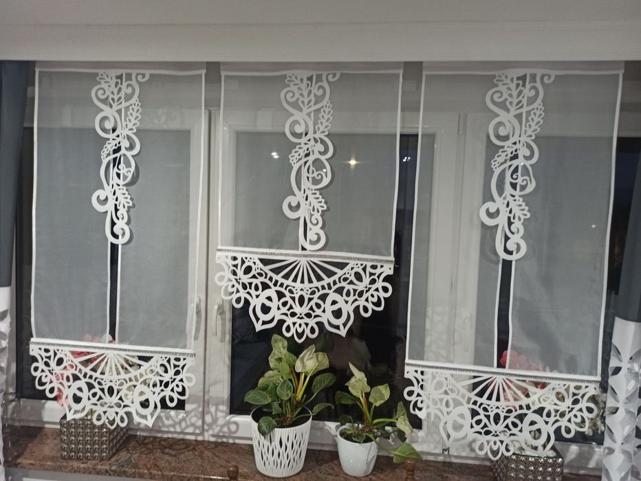 Nowy zestaw paneli gotowe do zawieszenia