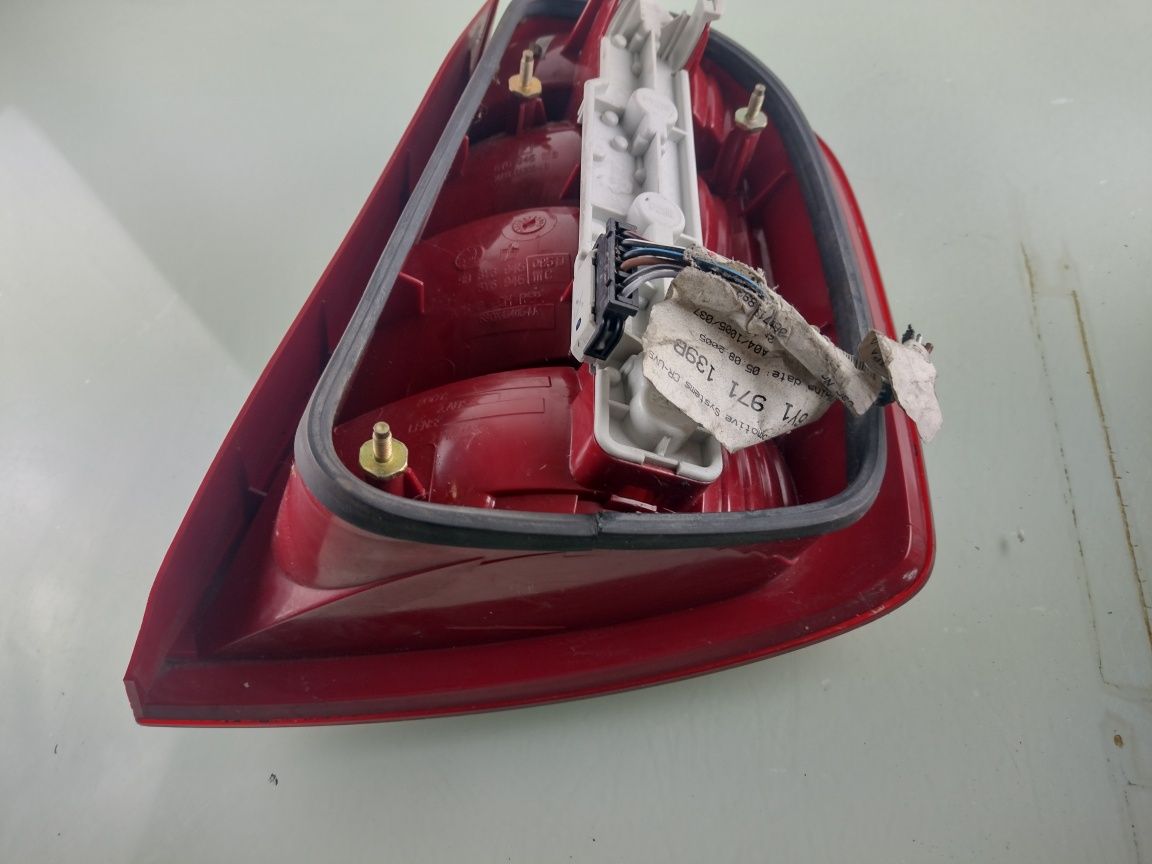 Lampa tył lewa Skoda Fabia hatchback lift oryginał wysyłka OLX Europa