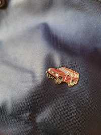 Pin carrinha vermelha Vintage 40un