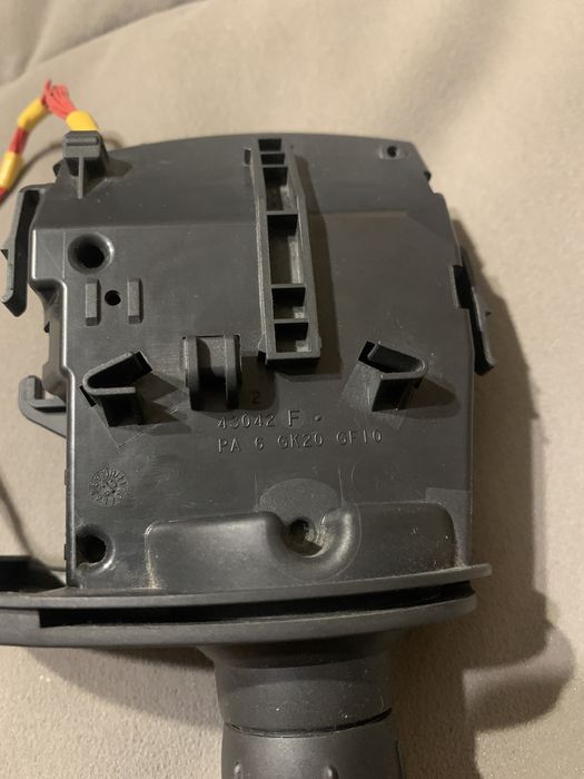 Підрульовий перемикач Renault (Подрулевой переключатель)