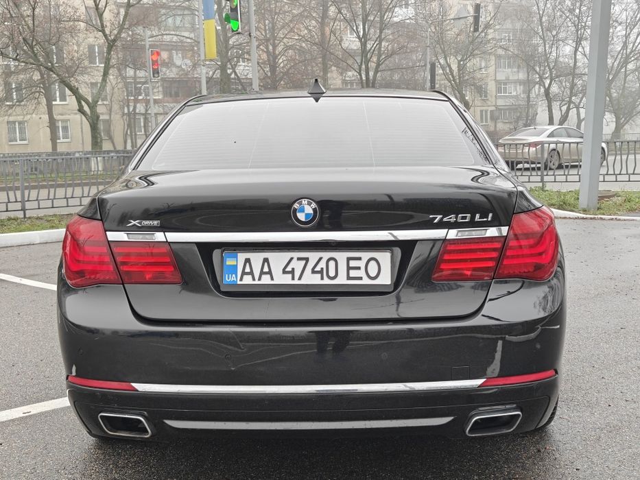 Продам BMW 7 series  Xdrive