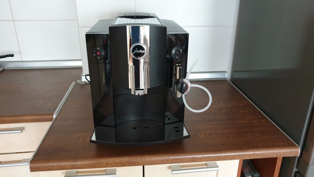 Ekspress Jura C9 One Touch 4849 kaw- 6 mies. gwar.