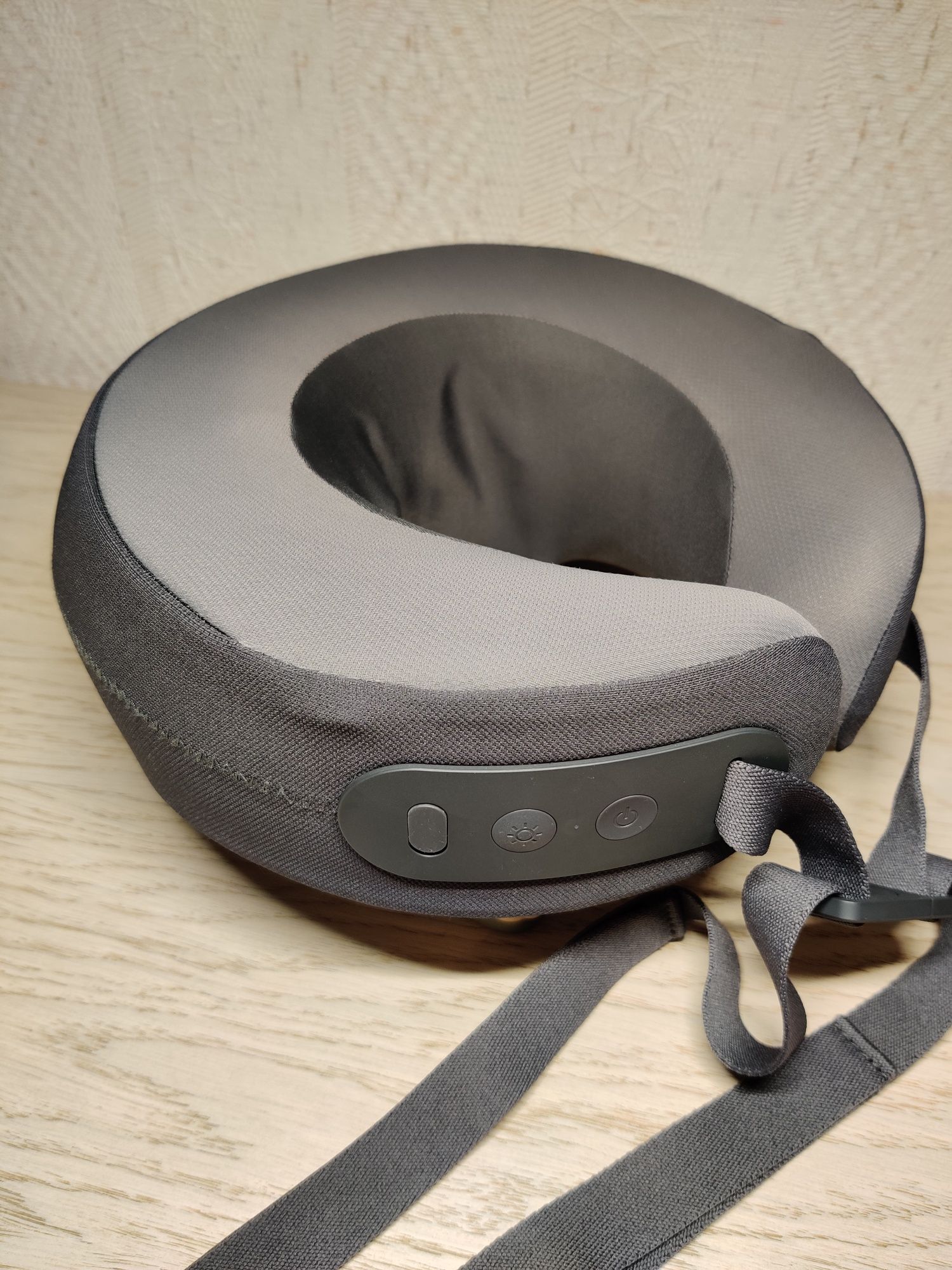 Масажер Xiaomi MiJia Smart Neck Massager