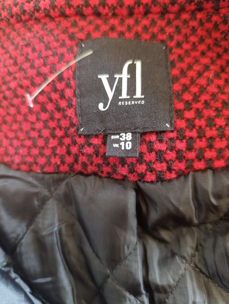 Утеплённое пальто
