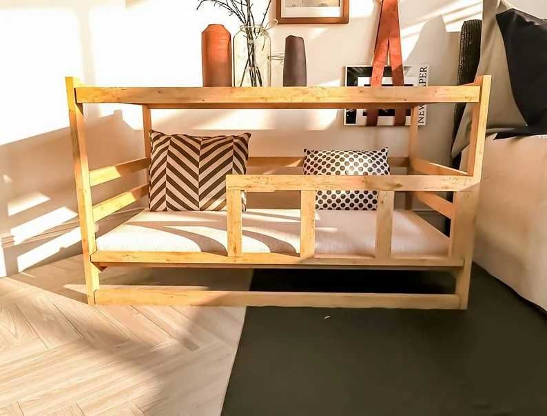Mesa de cabeceira com espreguiçadeira para animais
