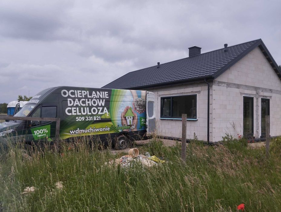 Ocieplenie Domu Dachu Poddasza Wdmuchiwanie Izolacji Celuloza Wełną