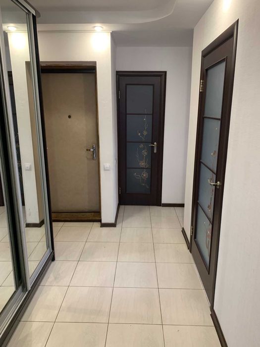 Здам не велику з гарним ремонтом 3х кімн кв вул. Любецька