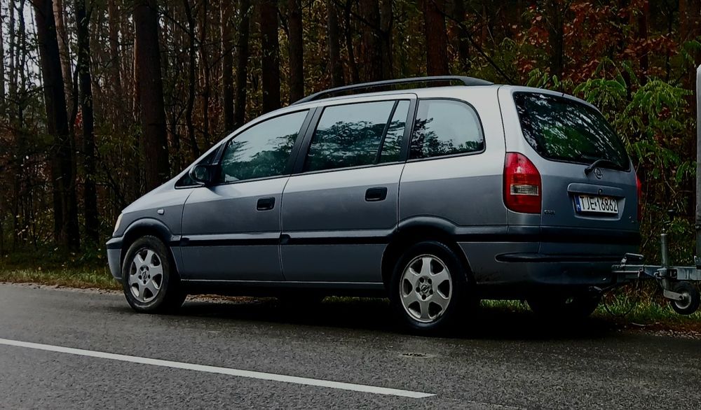 Opel Zafira A 2.0