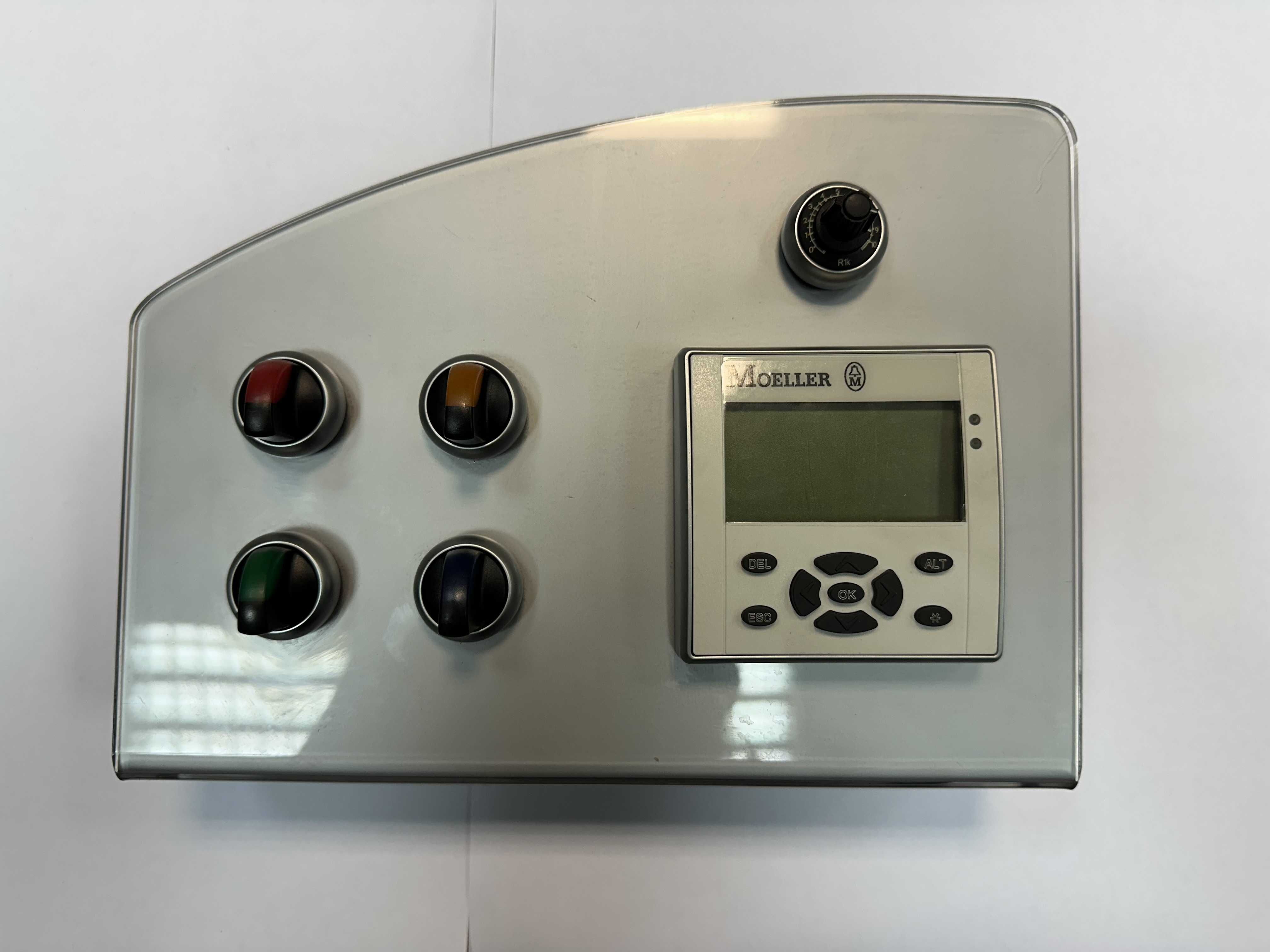 Zestaw Moeller wyświetlacz MFD-80-B moduł I/O CPU MFD-TA17 MFD-CP8-NT