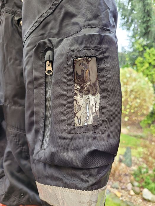 Sztormiak wodoodporny, wypornościowy