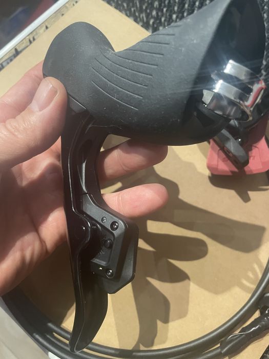 SRAM klamkomanetka+zacisk RIVAL AXS D1 prawa