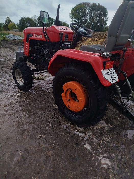 Продаю трактора Shifting 240 2WD