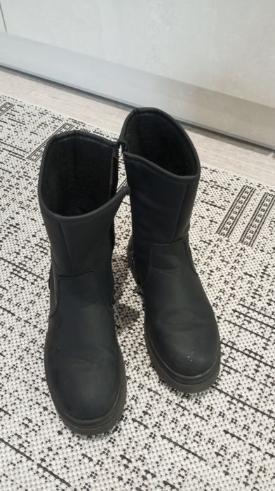 Чобітки на 33 розмір