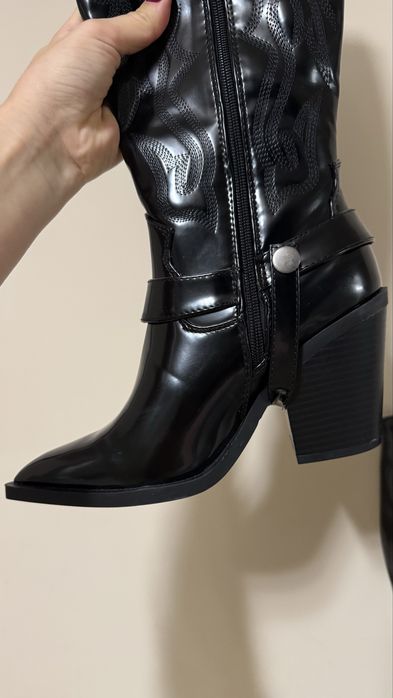 Чоботи лак жіночі ковбойки 37-37,5р