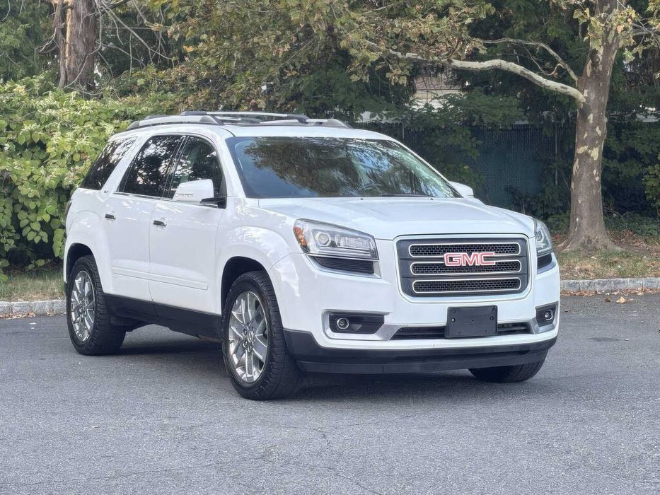 GMC Acadia Limited      2017