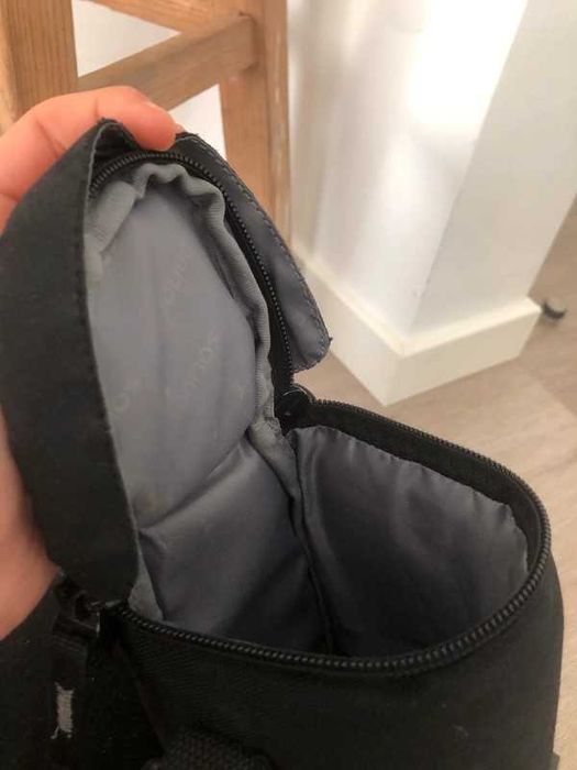 Caixa para máquina fotográfica e lente