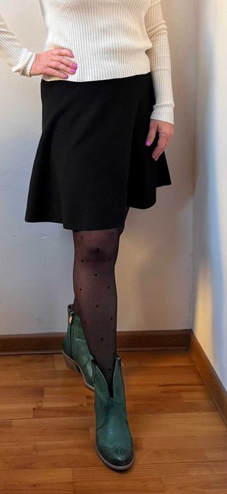 Czarna dzianinowa spódnica włoskiej firmy Vicolo rozmiar XS / S