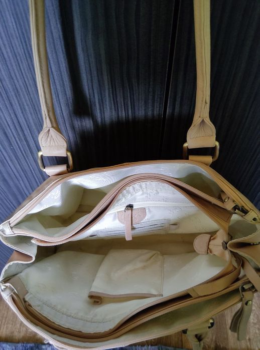 Шкіряна фірмова сумка