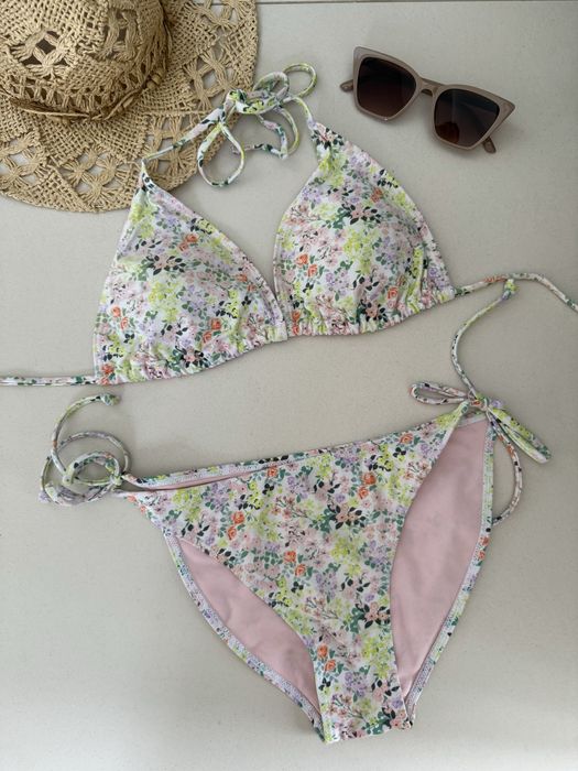 Stroj kapielowy bikini dwuczesciowe plaze wakacje biale w kwiatki 36