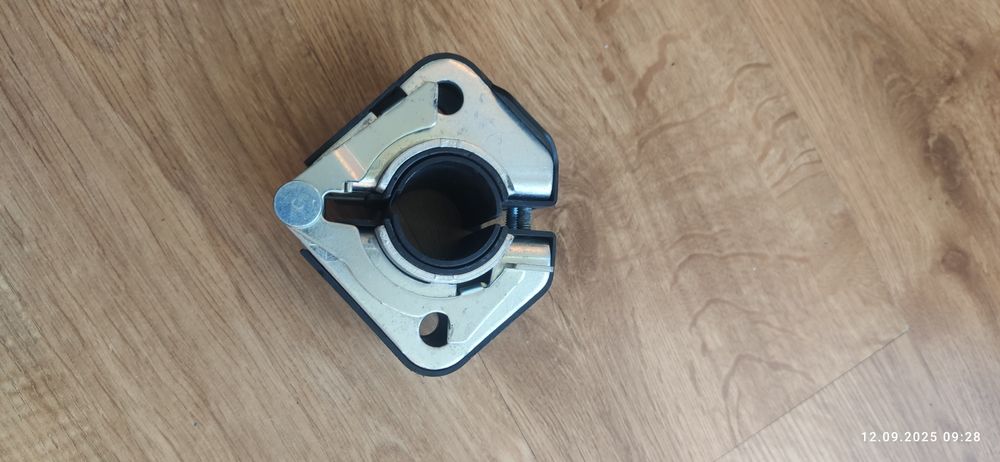 Uchwyt do fotelika rowerowego Romer