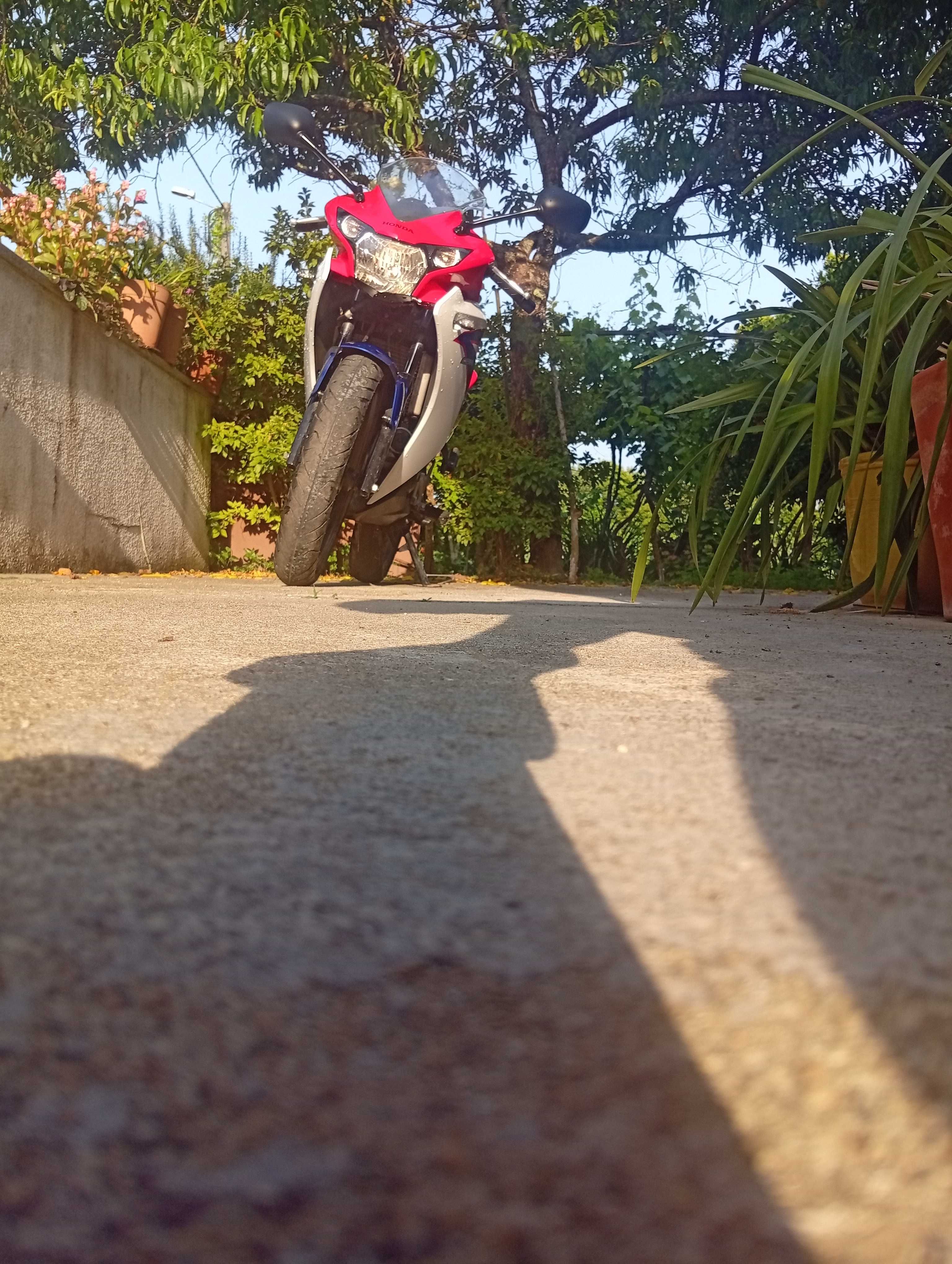 Honda CBR 125R Tricolor 2012