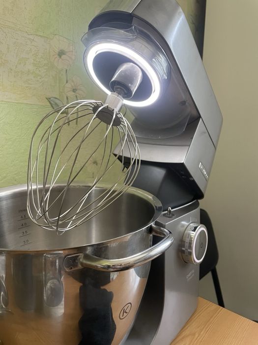 Кухонна машина Kenwood KVL 8300