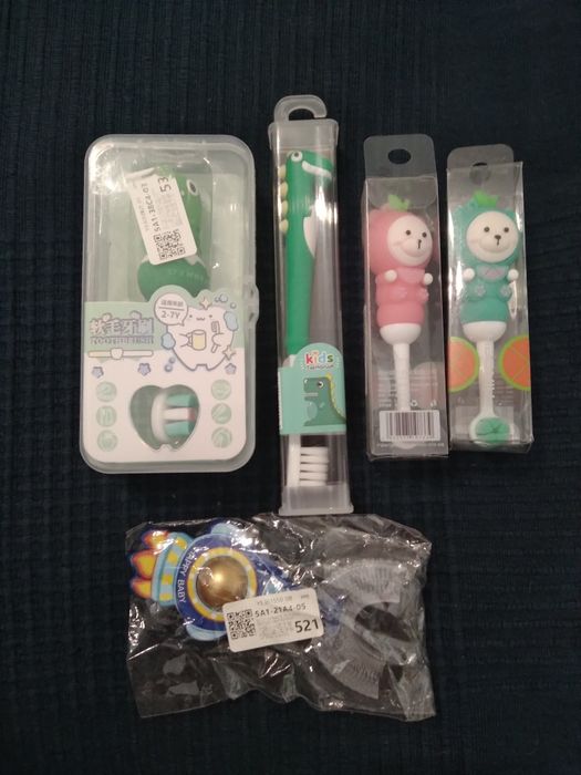 Дитячі зубні щітки