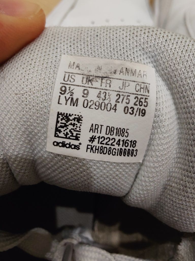Buty Adidas rozm. 43 1/3
