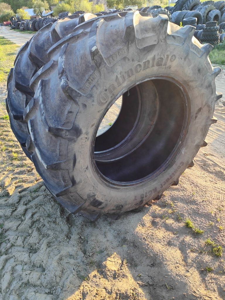 520/70 R - 34 para opony Continental AC70 T  w dobrym stanie 80%bieżni