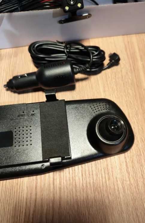 Відеореєстратор дзеркало з камерою заднього виду dvr видеорегистратор