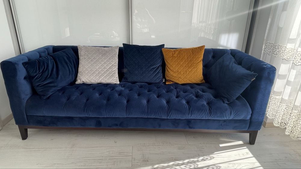 Sofa velvet z poduszkami