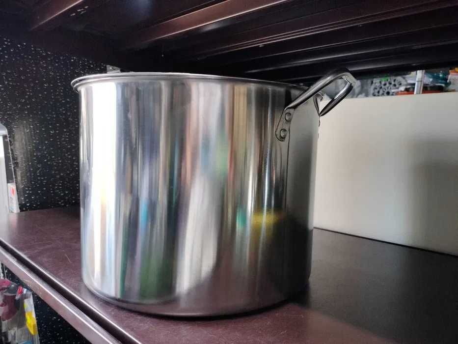 Duży gar garnek 10 litrów 25,5 cm średnicy 21cm wysoki nowy z pokrywka