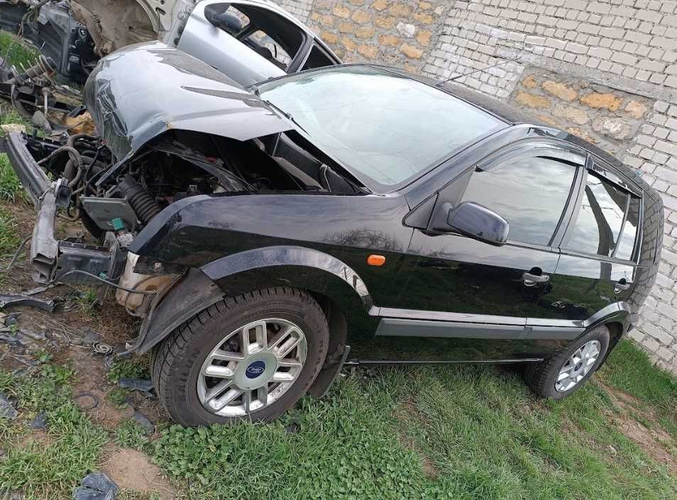 Кузов Ford Fusion 2004 и 2007 1.4 бенз черный. Разборка Ford Fusion