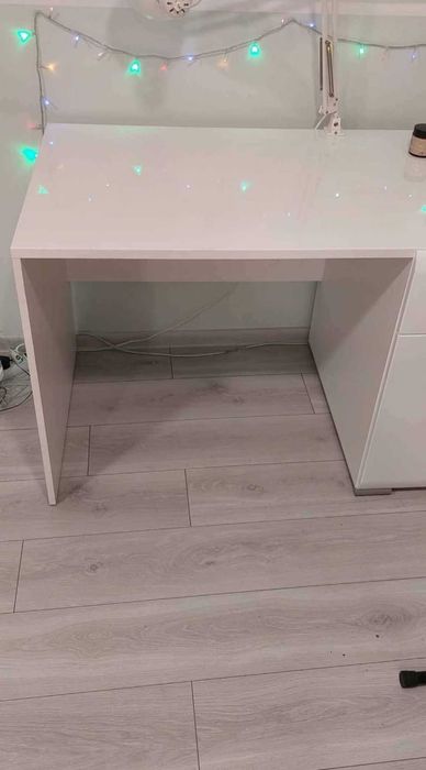 Białe Biurko uniwersalne