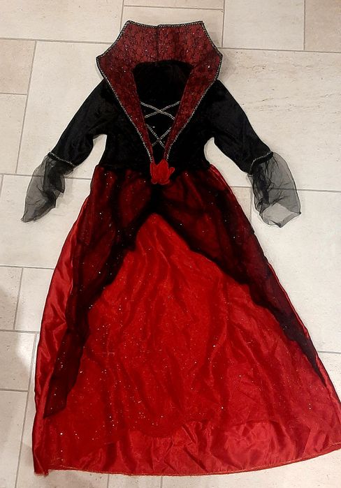 Strój wampirzca 134-140