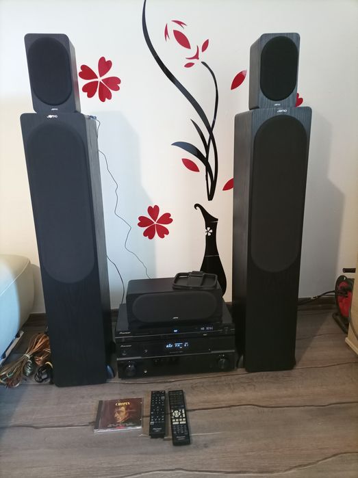 Sprzedam zestaw kina domowego.