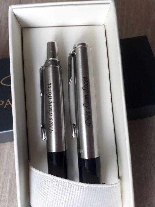 PARKER - elegancki prezent pióro wieczne i długopis z grawerunkiem