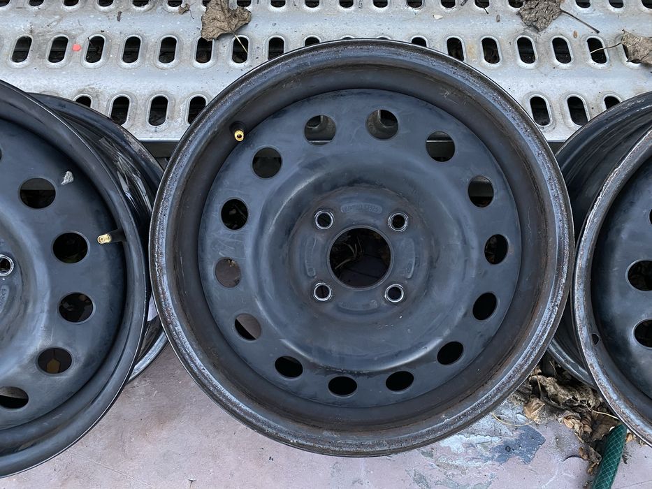 Продам оригінальні сталеві диски Ford 4x108 r15