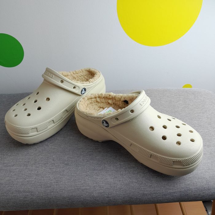 Новинка ! Жіночі утеплені крокси Crocs Classic Platform Lined Clog роз