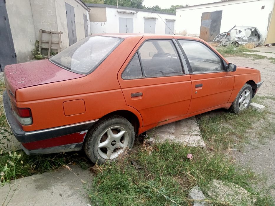 Пежо 405 1.6 бензин в разборе