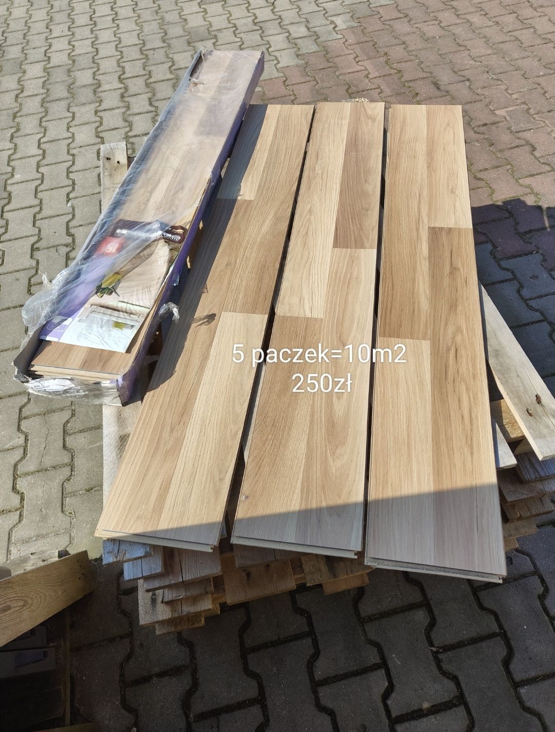 Panele podłogowe laminowane rozne rodzaje